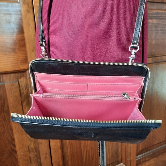 Hobo International 100% genuine leather black zipper clutch crossbody purse - Picture 12 of 16